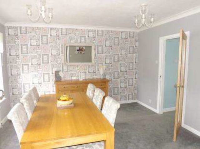  Image of 4 bedroom Detached house for sale in Pinners Close Burnham-on-Crouch CM0 at Burnham On Crouch Essex Ostend, CM0 8QH